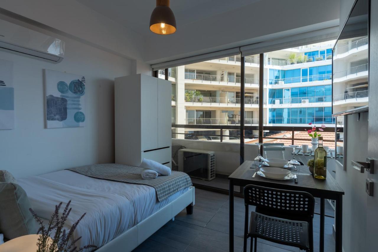 Burst Studio W/ Balcony In Λάρνακα Εξωτερικό φωτογραφία