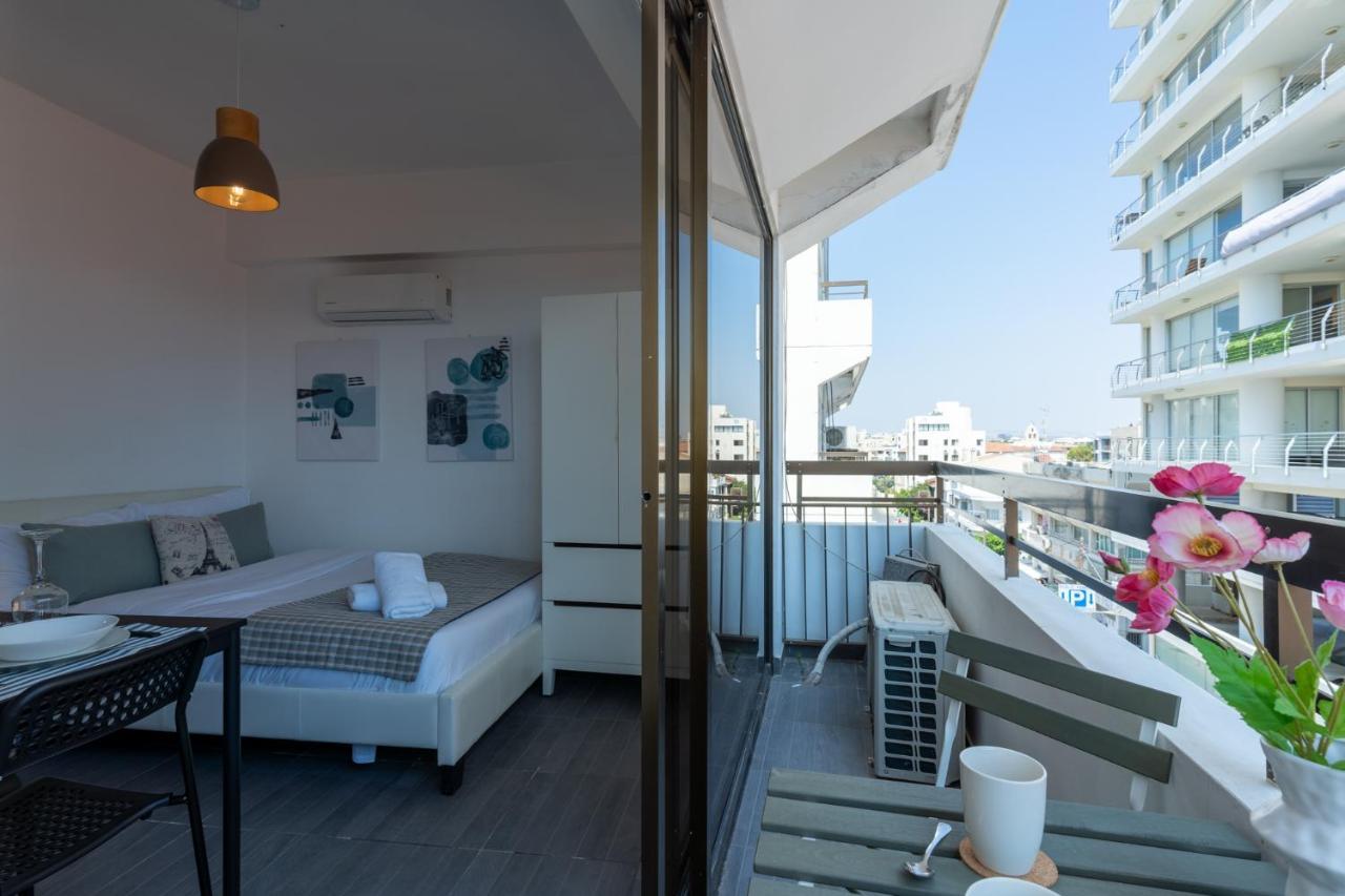 Burst Studio W/ Balcony In Λάρνακα Εξωτερικό φωτογραφία