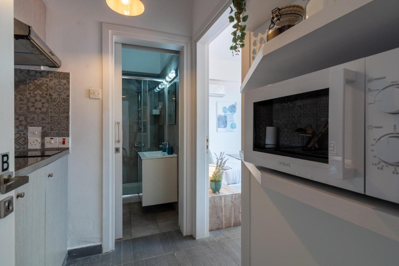 Burst Studio W/ Balcony In Λάρνακα Εξωτερικό φωτογραφία